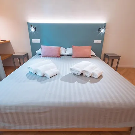 Luxury Seafront Promenade *