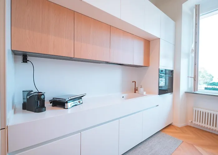 Luxury Seafront Promenade *