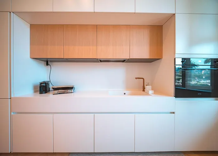 Luxury Seafront Promenade *