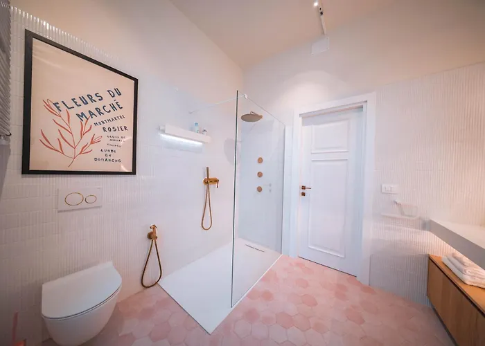 Luxury Seafront Promenade *